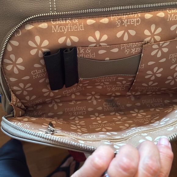 Taupe Laptop Bag with Sophisticated Design - Picture 12 of 16